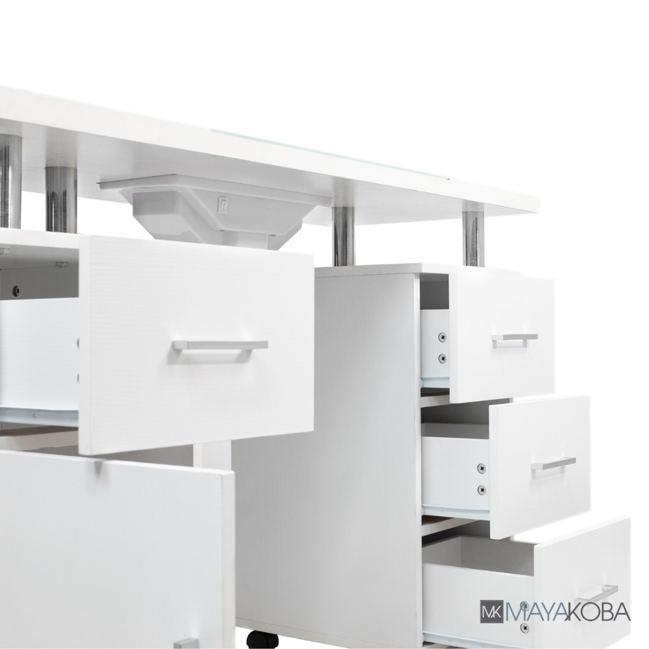 Glasglow II Manicure Table by Mayakoba