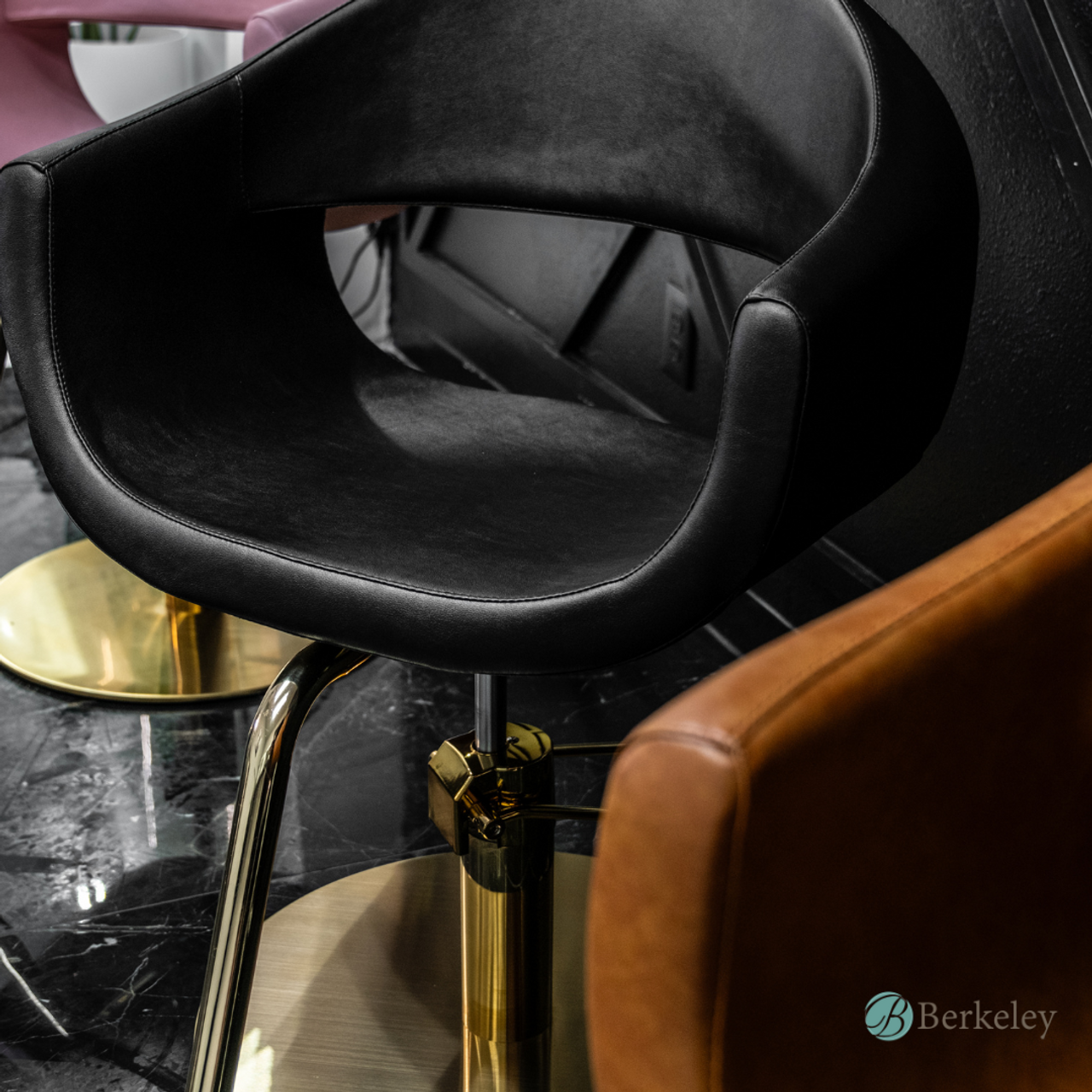 MILLA Styling Chair w/ A58 Pump by Berkeley