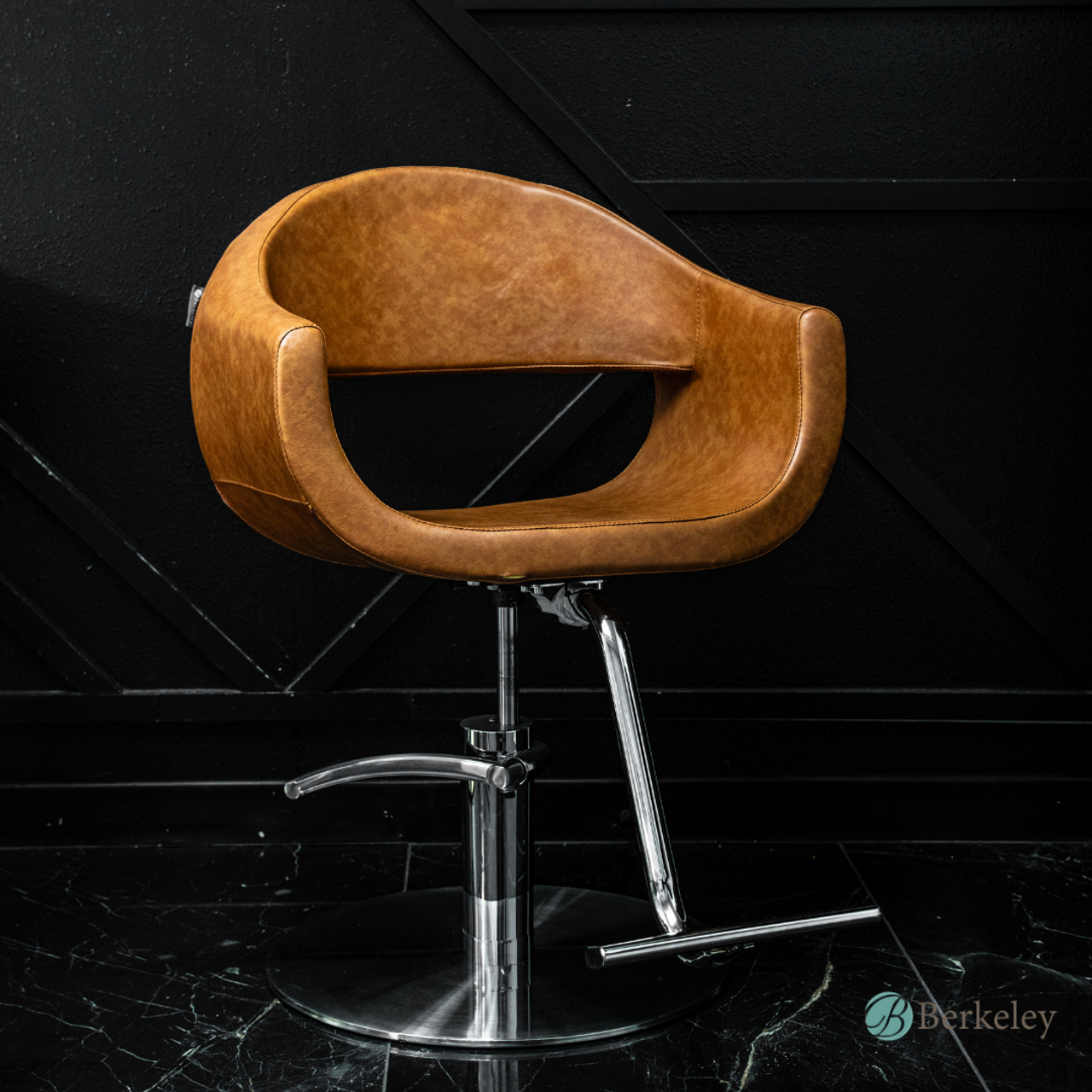 MILLA Styling Chair w/ A58 Pump by Berkeley