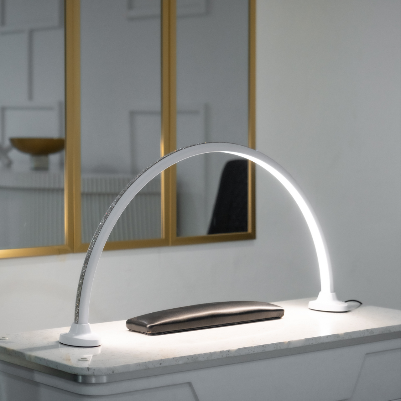 KEEN LUNA LED Tabletop Lamp