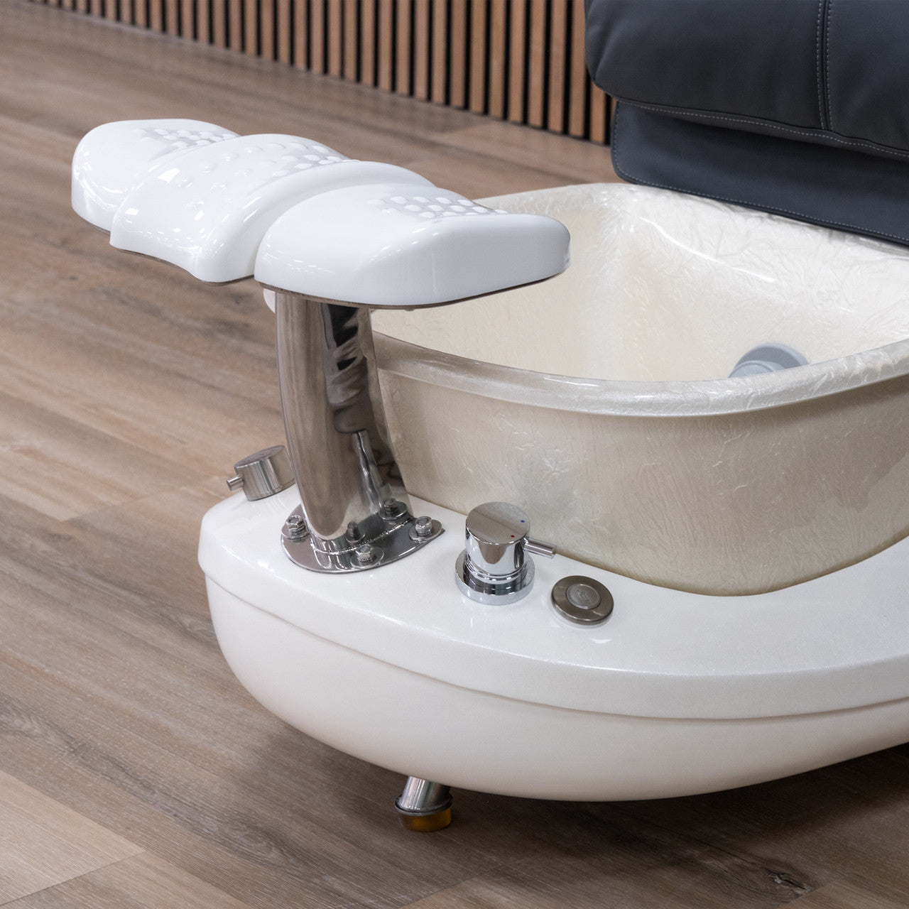 GSPA-F Pedicure Spa with DX Chair Top by Mayakoba