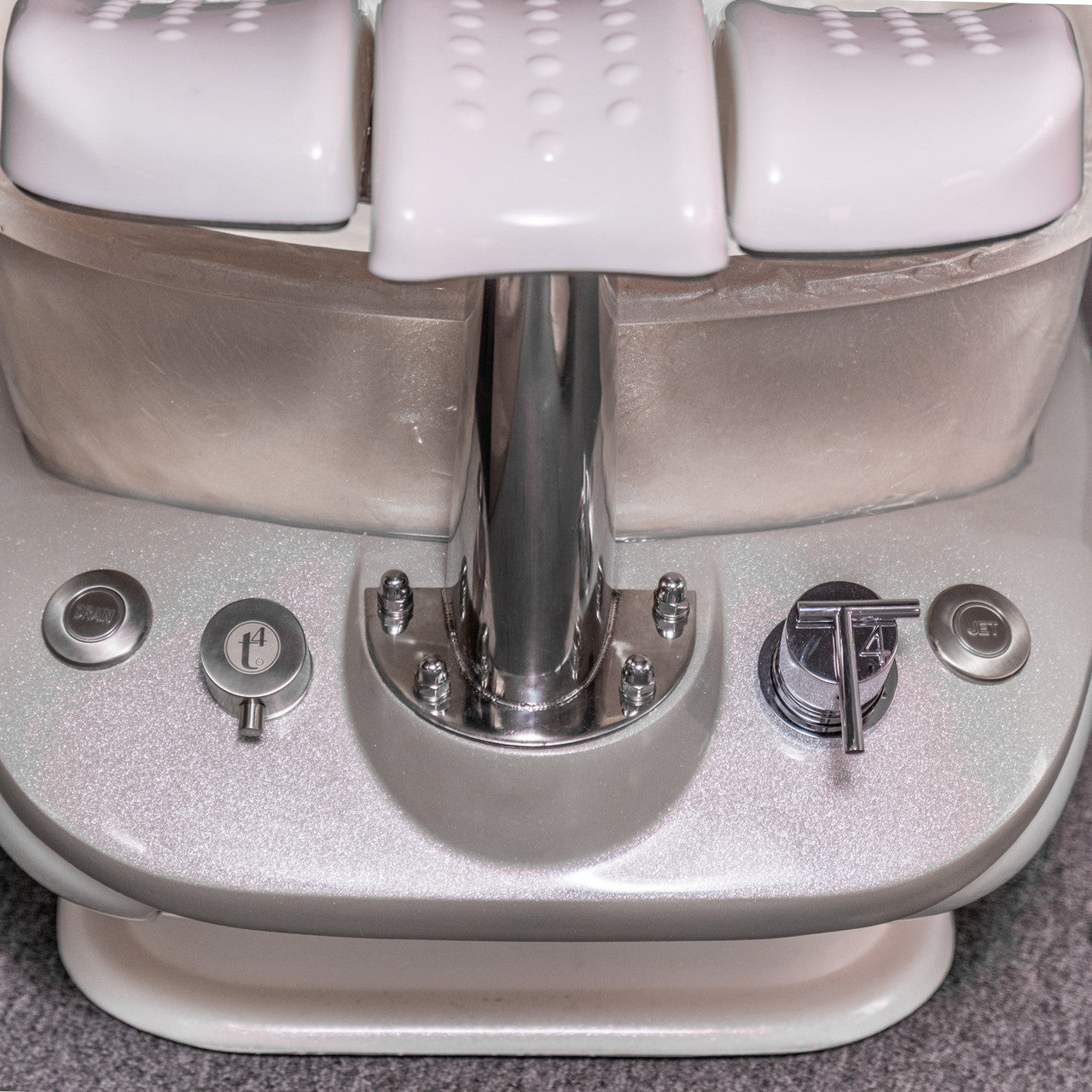 iGlow Pedicure Spa with FX Chair Top by Mayakoba