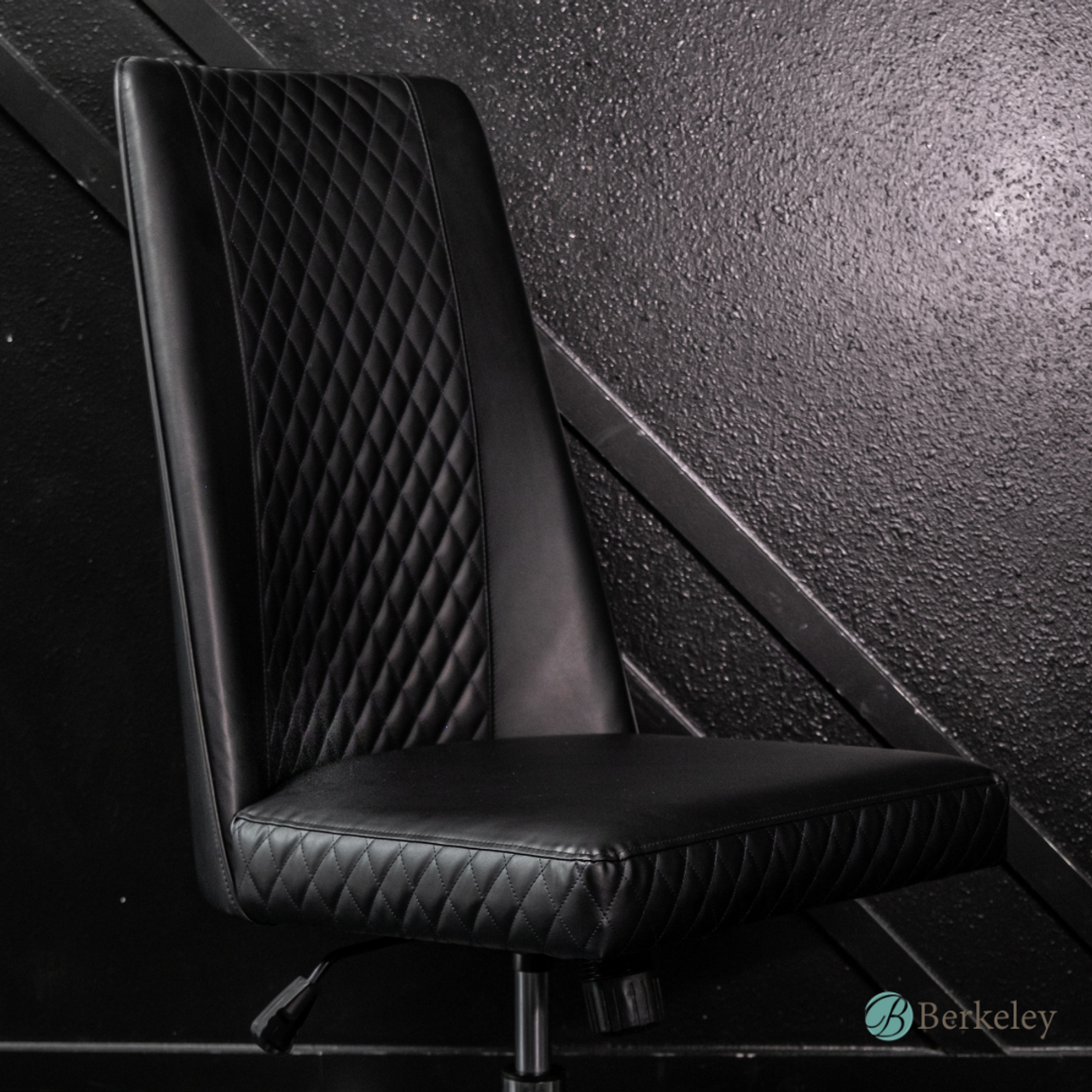 ESTELLE Customer Chair with Rolling Base