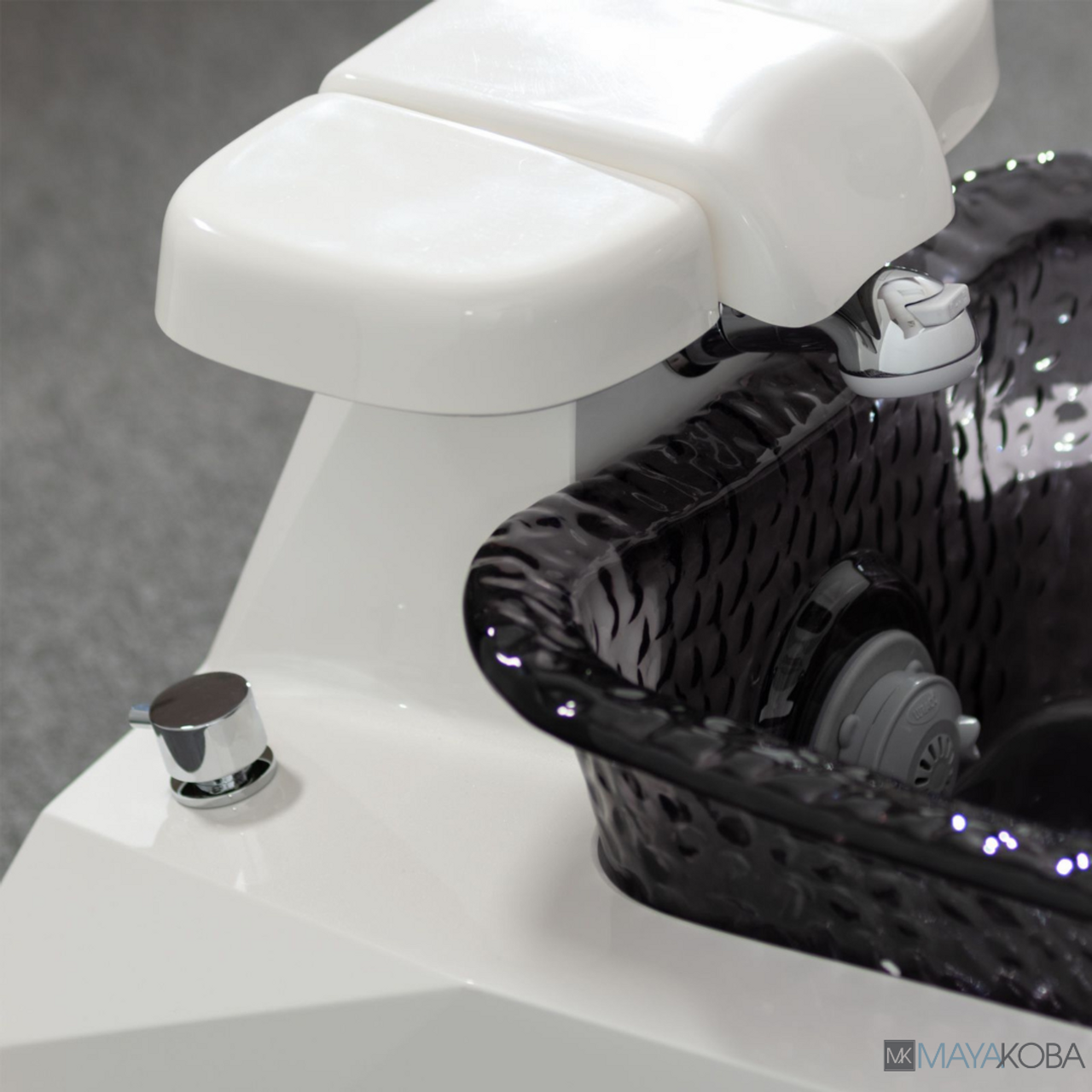 SERENITY Pedicure Spa with LX Chair Top by Mayakoba