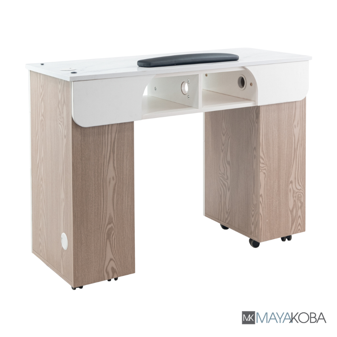 Bàn làm móng SENECA của Mayakoba 