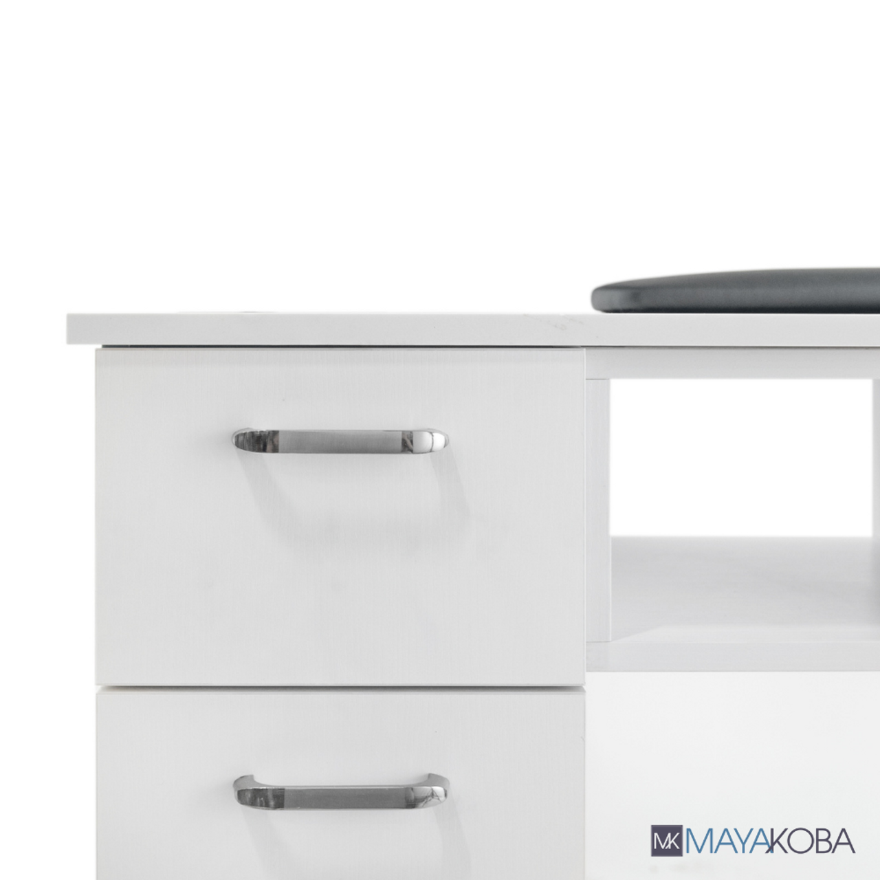 SENECA Manicure Nail Table by Mayakoba