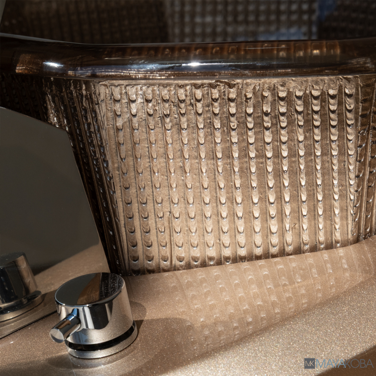 GEOM II Pedicure Spa with FX Chair Top by Mayakoba