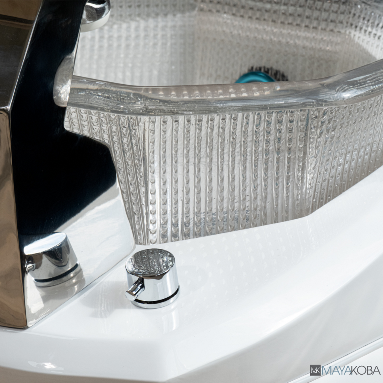 GEOM II Pedicure Spa with LX Chair Top by Mayakoba