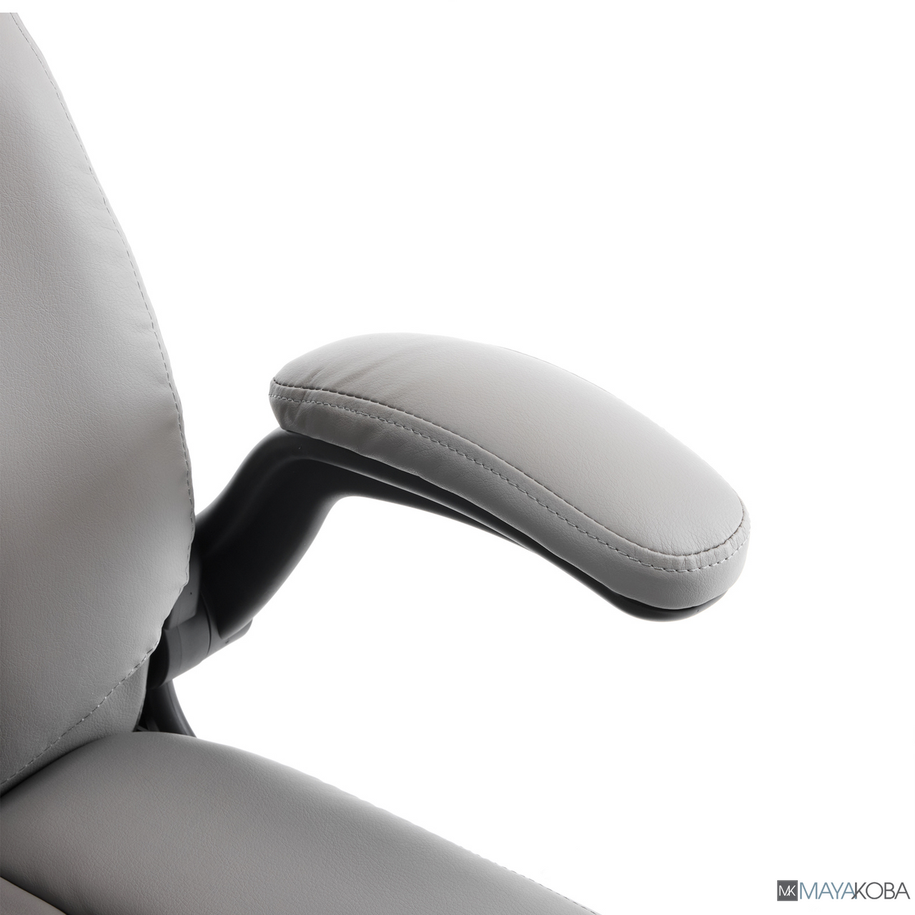 GENESIS Customer Chair