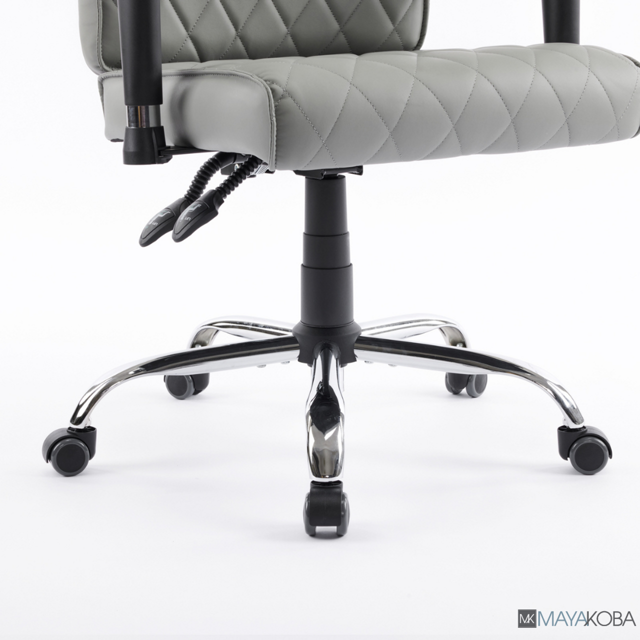 DELIA Customer Chair by Mayakoba